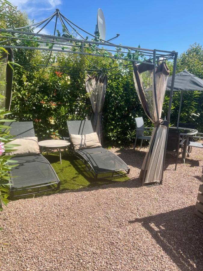 Magic Mobile Montourey, 3 Chambres, 2 Salles De Bain, Piscine Disponible Sur Place Holiday park